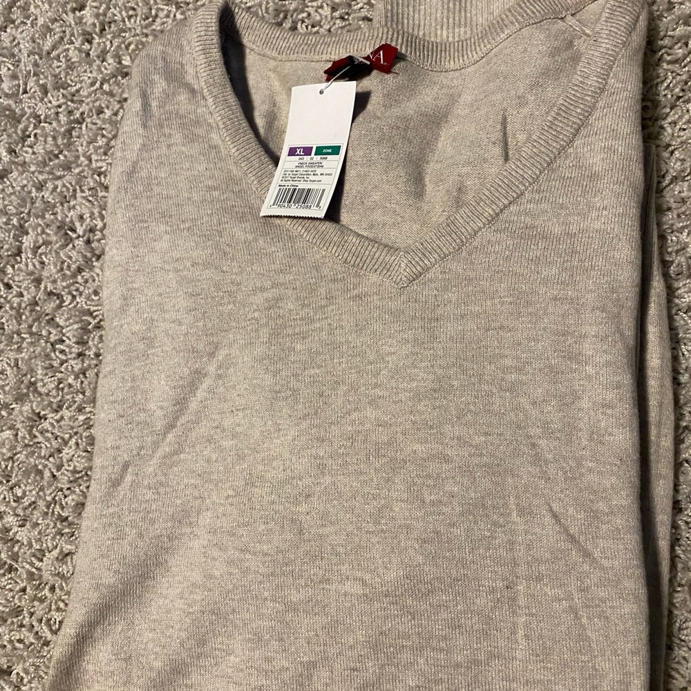 XL Merona XL V Neck sweater, New with tags
